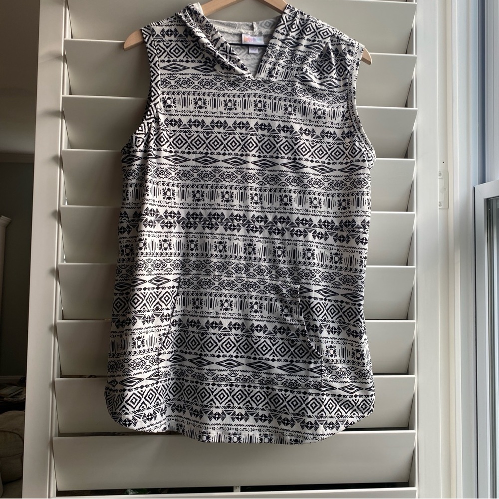 LulaRoe Sleeveless Tank with hood size Large